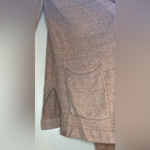 Barefoot Dreams Cozychic Lite Knit Size S - Light Pink in color - Picture 4 of 4